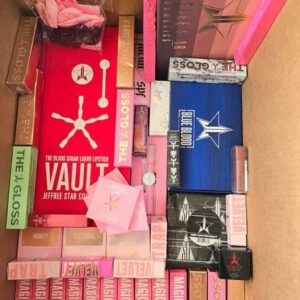 Jeffrey star cosmetic pallet - Image 6